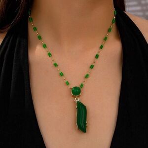 Elegant Green imitation jade High Quality Necklace
